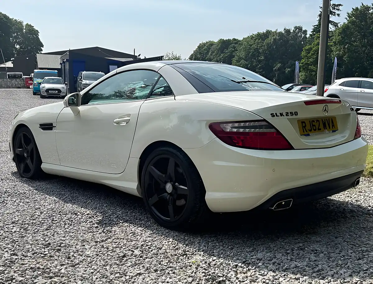 Used 2013 Mercedes-Benz Slk AMG Sport Diamond White - Interior and Exterior details 5