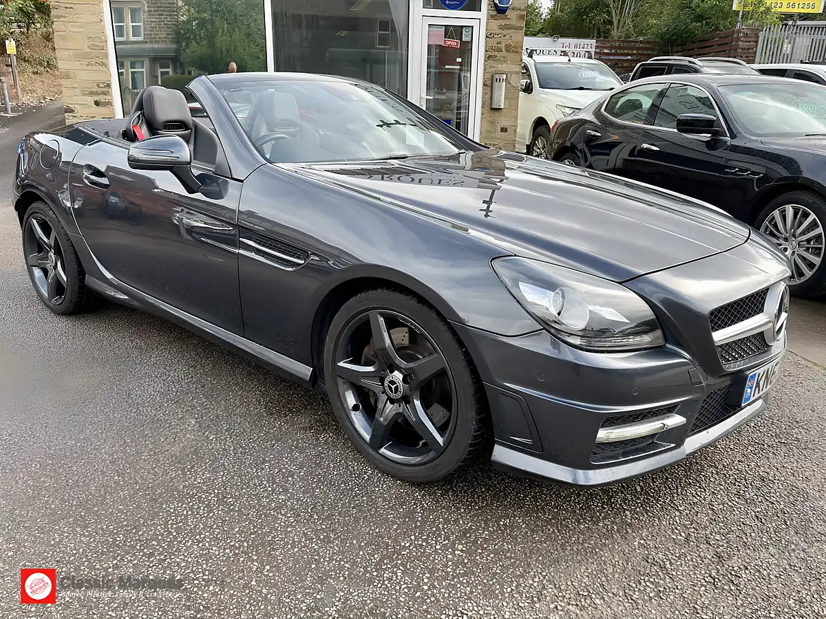 Used 2013 Mercedes-Benz Slk AMG Sport Grey - Interior and Exterior details 8