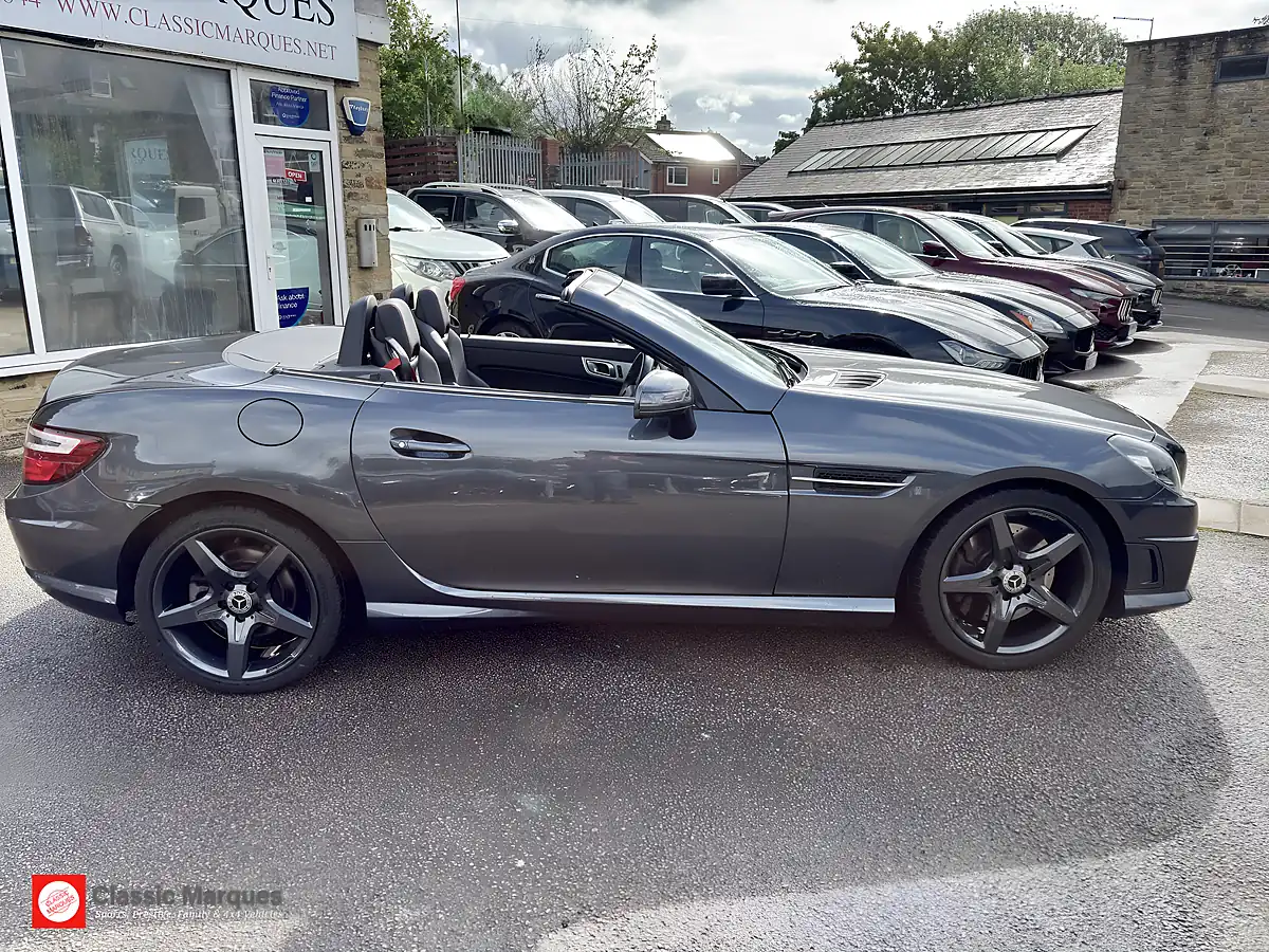 Used 2013 Mercedes-Benz Slk AMG Sport Grey - Interior and Exterior details 9