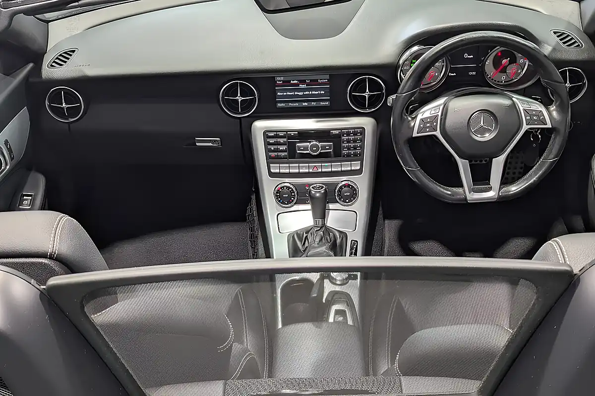 Used 2013 Mercedes-Benz Slk AMG Sport Silver - Interior and Exterior details 18
