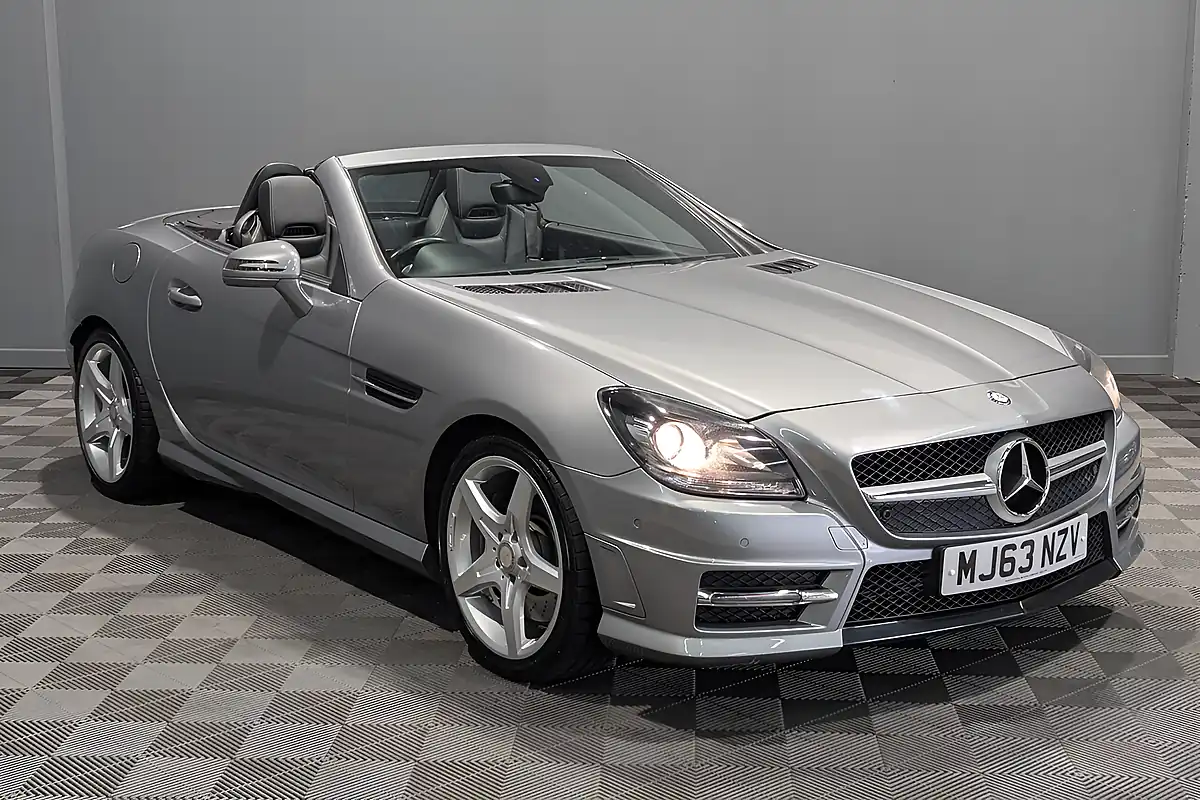 Used 2013 Mercedes-Benz Slk AMG Sport Silver - Interior and Exterior details 4