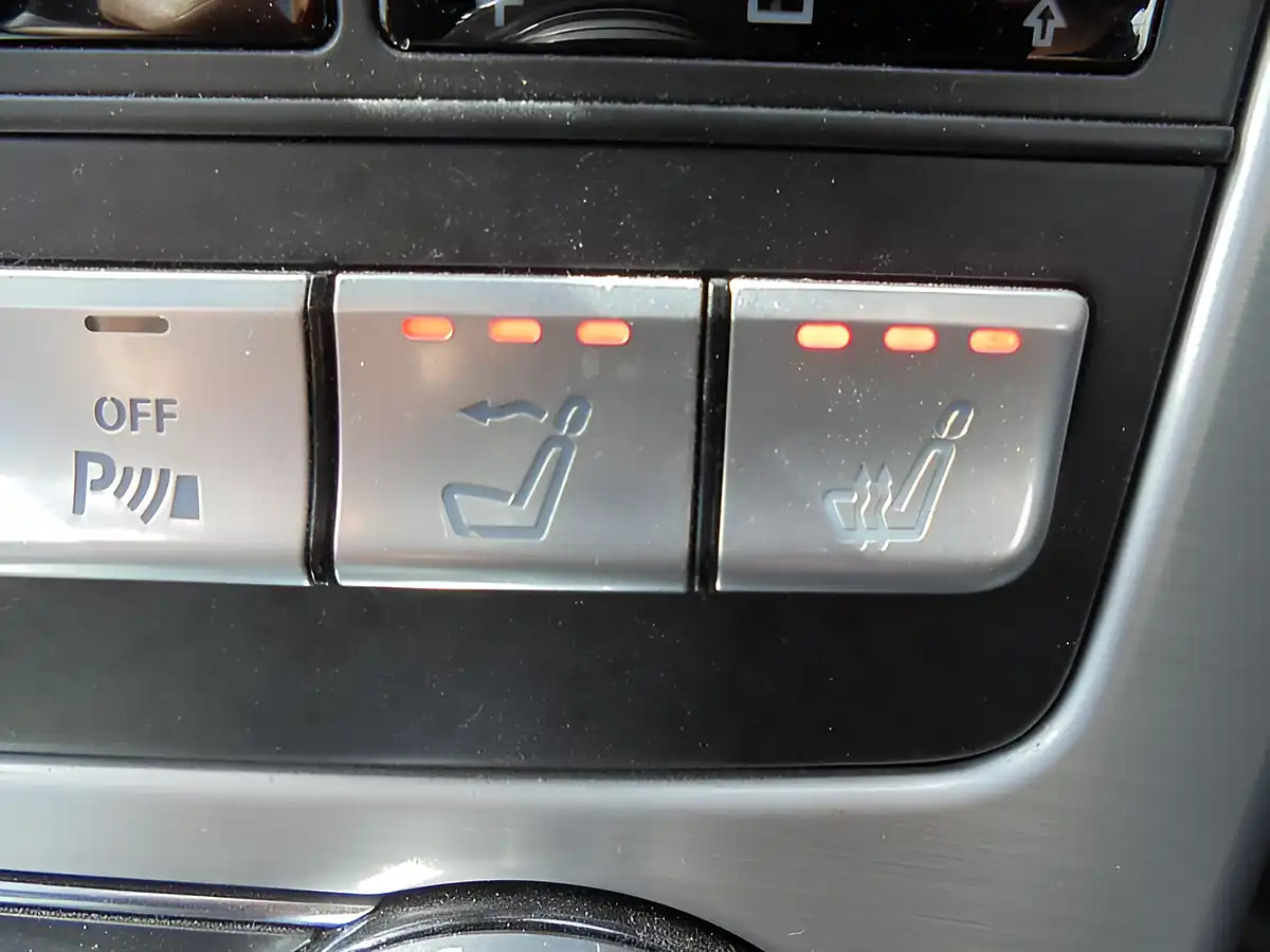 Used 2013 Mercedes-Benz Slk AMG Sport Silver - Interior and Exterior details 14