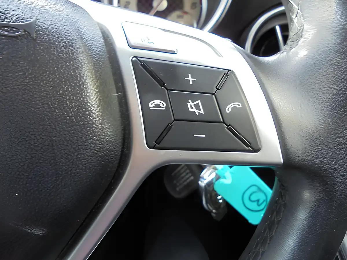 Used 2013 Mercedes-Benz Slk AMG Sport Silver - Interior and Exterior details 16