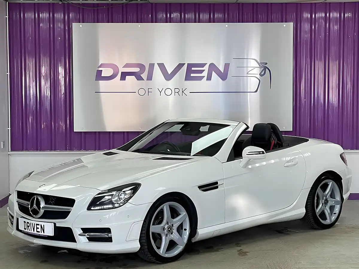 Used 2013 Mercedes-Benz Slk AMG Sport White - Front View