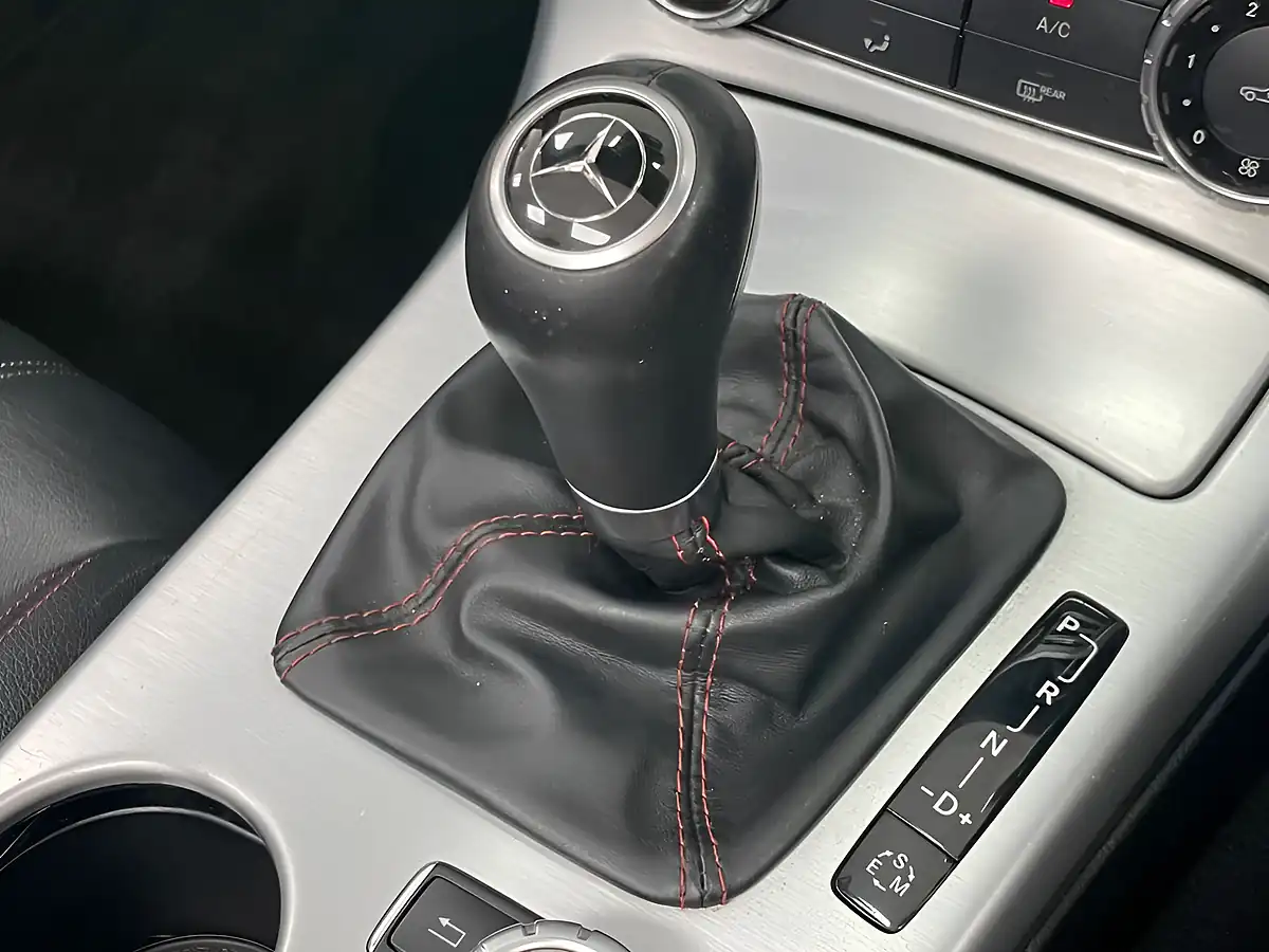 Used 2013 Mercedes-Benz Slk AMG Sport White - Interior and Exterior details 20