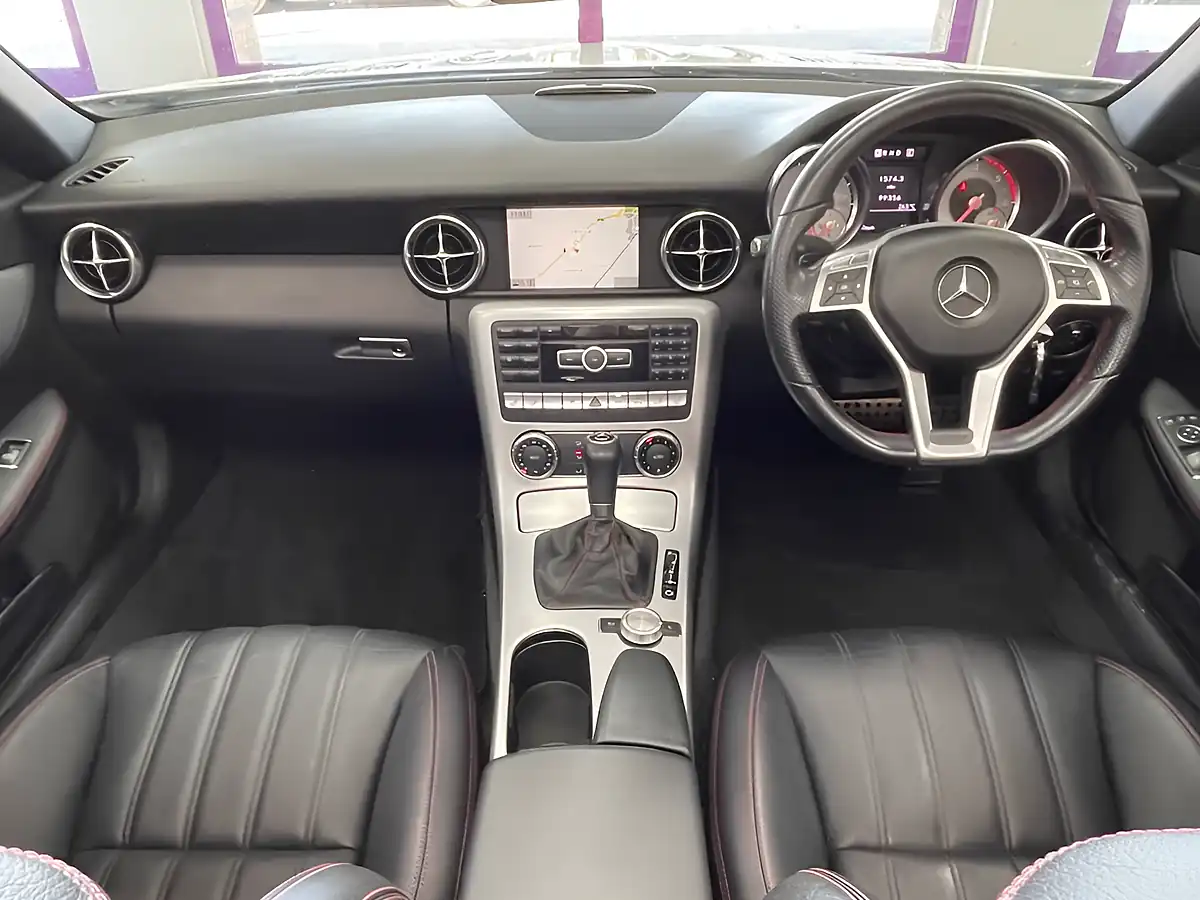 Used 2013 Mercedes-Benz Slk AMG Sport White - Interior and Exterior details 3