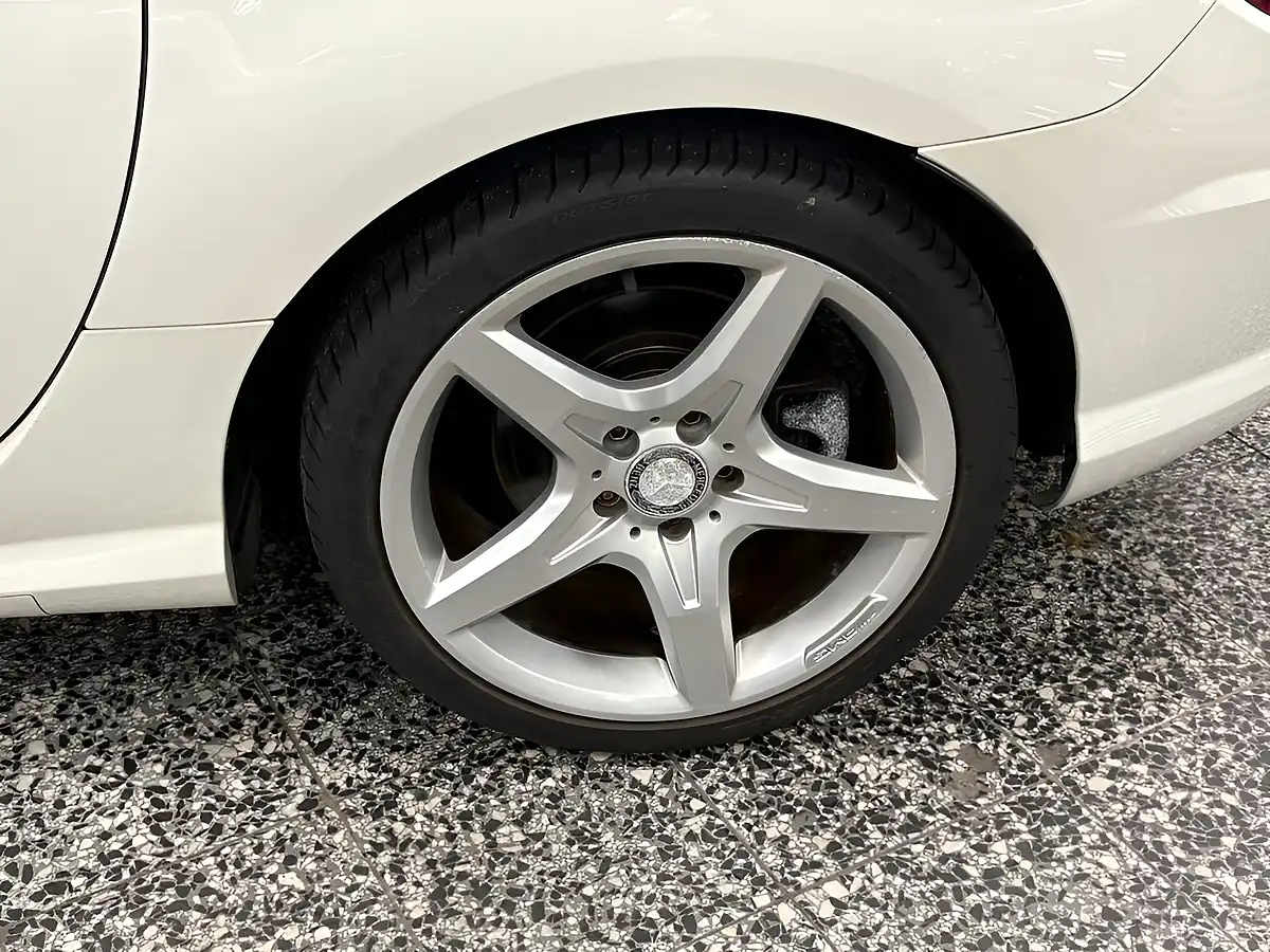 Used 2013 Mercedes-Benz Slk AMG Sport White - Interior and Exterior details 11