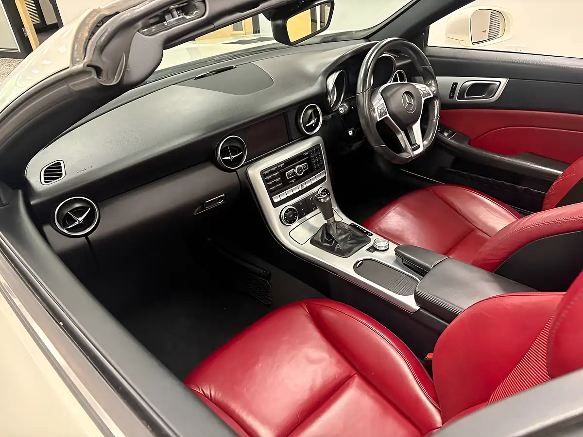 Used 2013 Mercedes-Benz Slk AMG Sport White - Interior and Exterior details 12