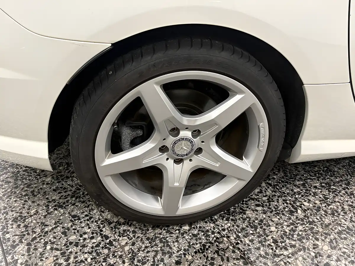 Used 2013 Mercedes-Benz Slk AMG Sport White - Interior and Exterior details 19