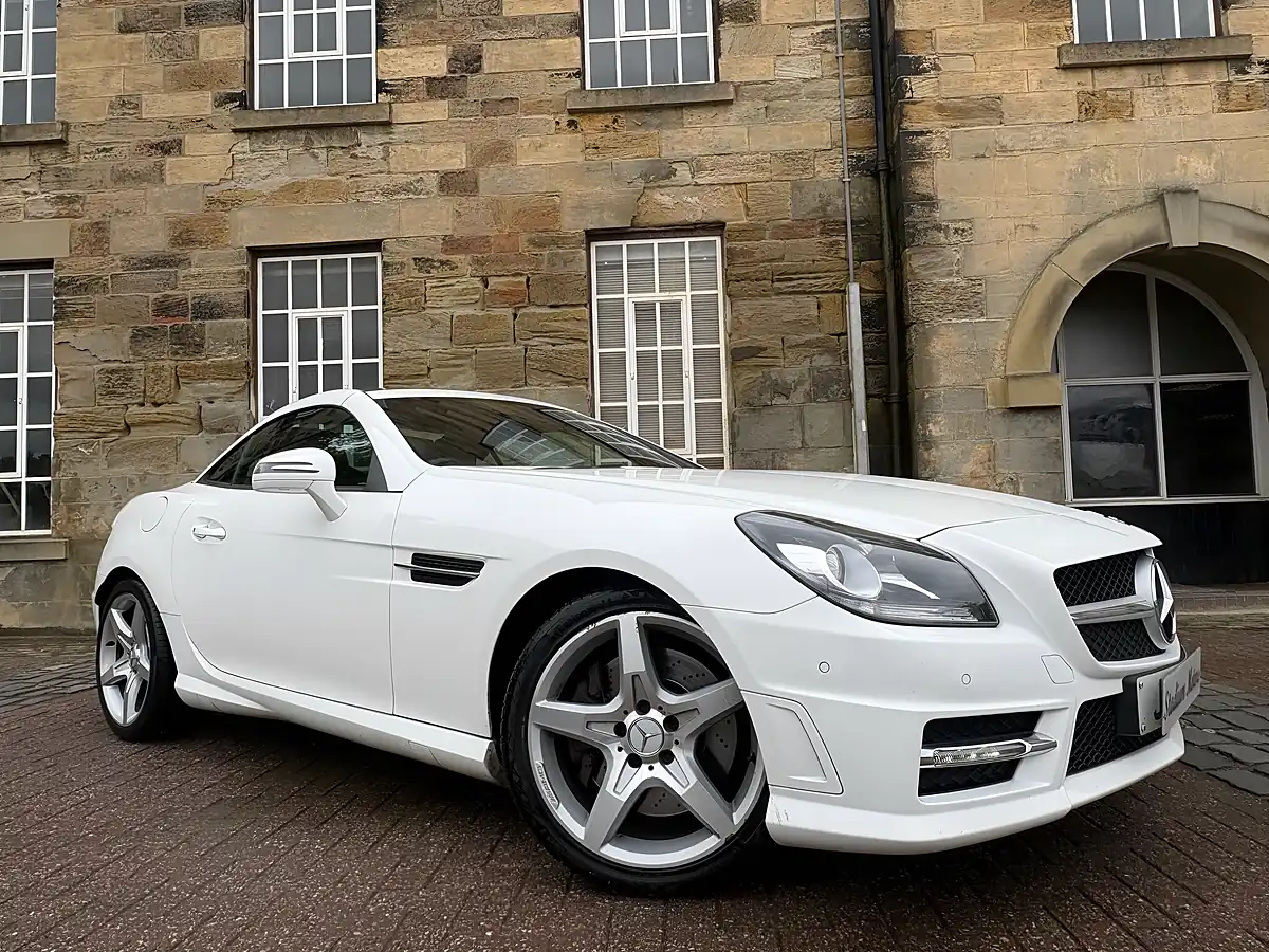 Used 2013 Mercedes-Benz Slk AMG Sport White - Front View