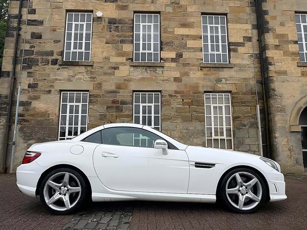 Used 2013 Mercedes-Benz Slk AMG Sport White - Interior and Exterior details 12