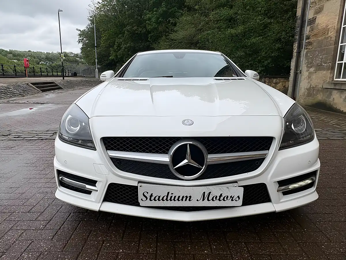 Used 2013 Mercedes-Benz Slk AMG Sport White - Interior and Exterior details 15