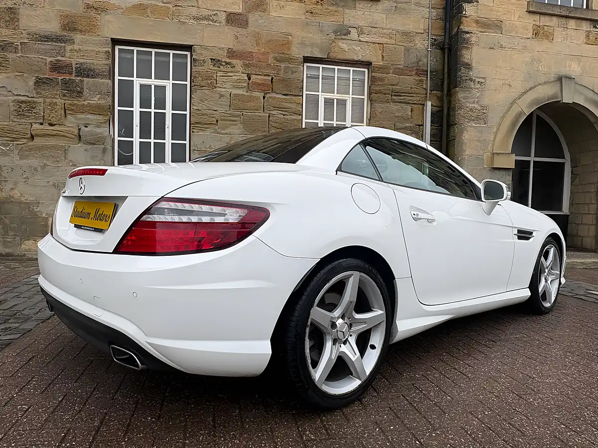 Used 2013 Mercedes-Benz Slk AMG Sport White - Interior and Exterior details 18
