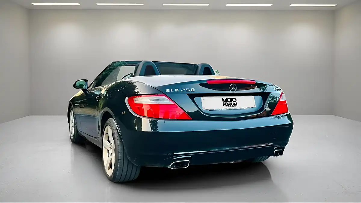 Used 2013 Mercedes-Benz Slk Blueefficiency Black - Interior and Exterior details 17