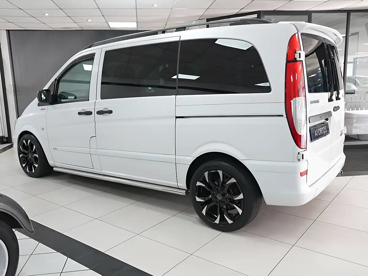 Used 2013 Mercedes-Benz Vito Dualiner Sport White - Interior and Exterior details 6