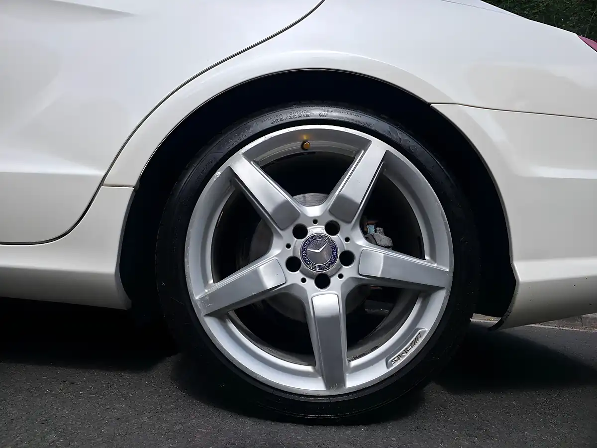 Used 2013 Mercedes Cls AMG Sport White - Interior and Exterior details 14