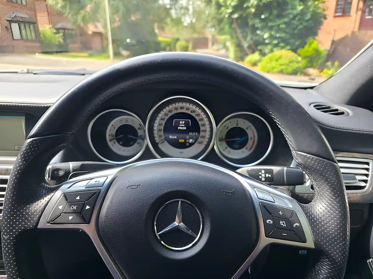 Used 2013 Mercedes Cls AMG Sport White - Interior and Exterior details 17