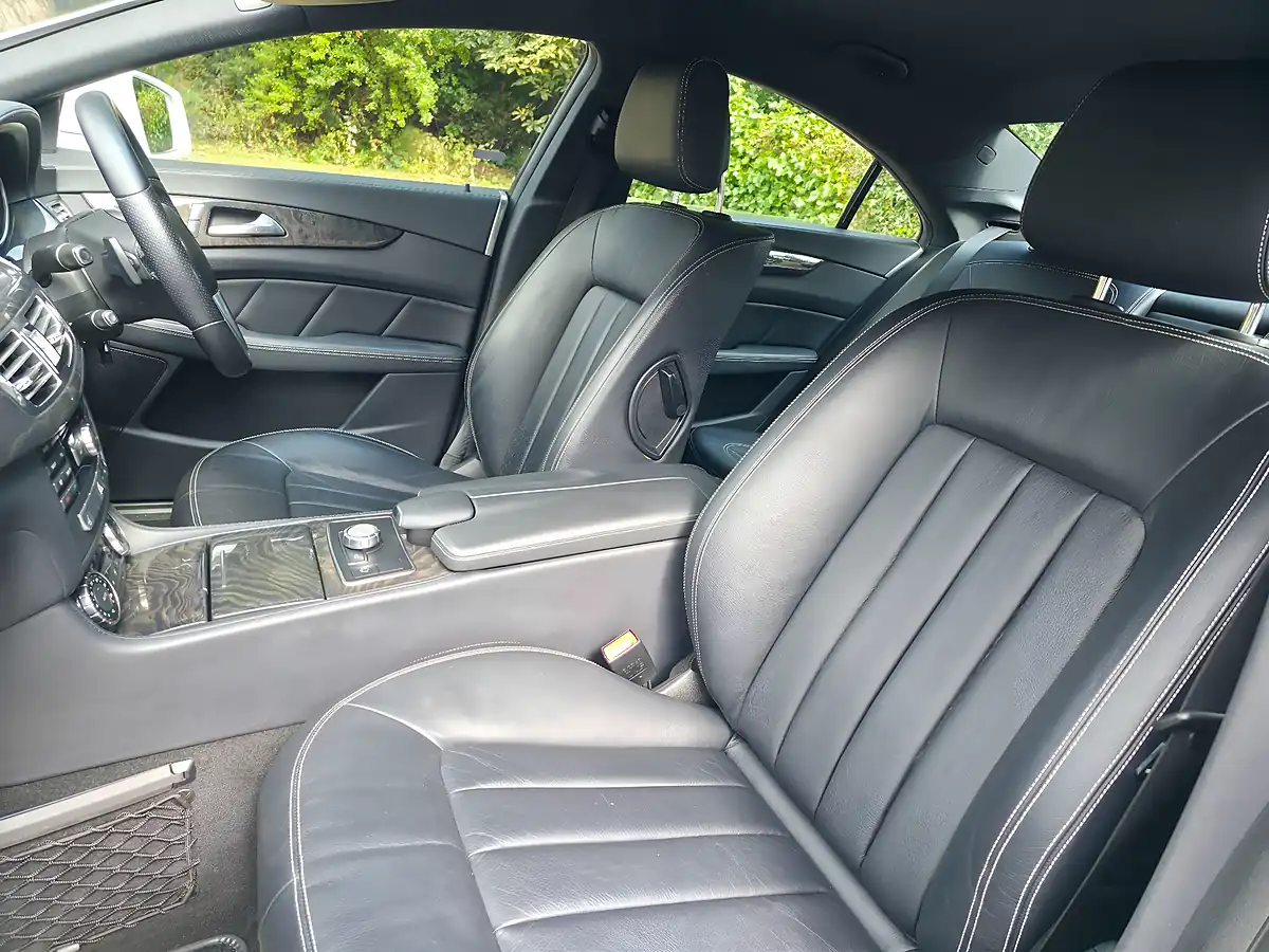 Used 2013 Mercedes Cls AMG Sport White - Interior and Exterior details 18