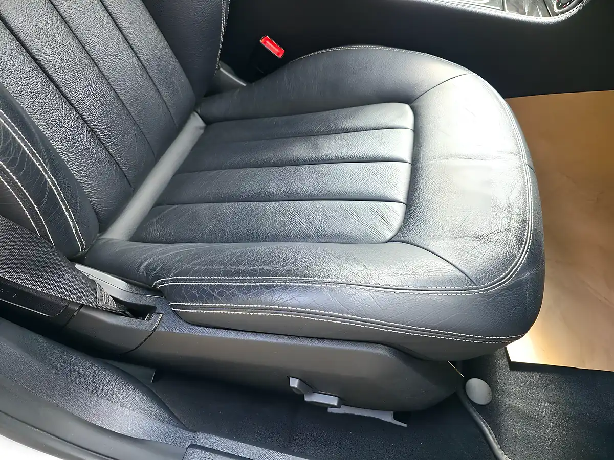 Used 2013 Mercedes Cls AMG Sport White - Interior and Exterior details 19