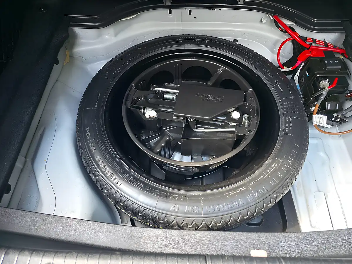 Used 2013 Mercedes Cls AMG Sport White - Interior and Exterior details 20