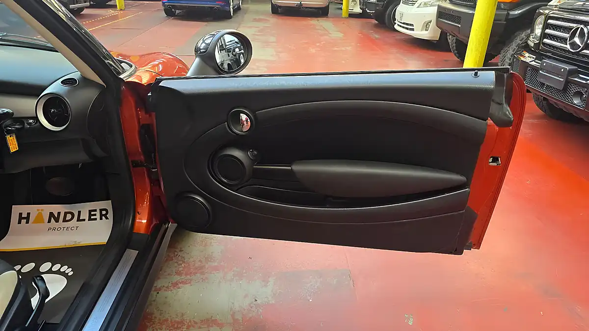 Used 2013 MINI Clubman Cooper Orange - Interior and Exterior details 12