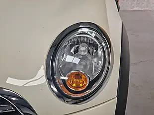 Used 2013 MINI Clubman Cooper Pepper White - Interior and Exterior details 14