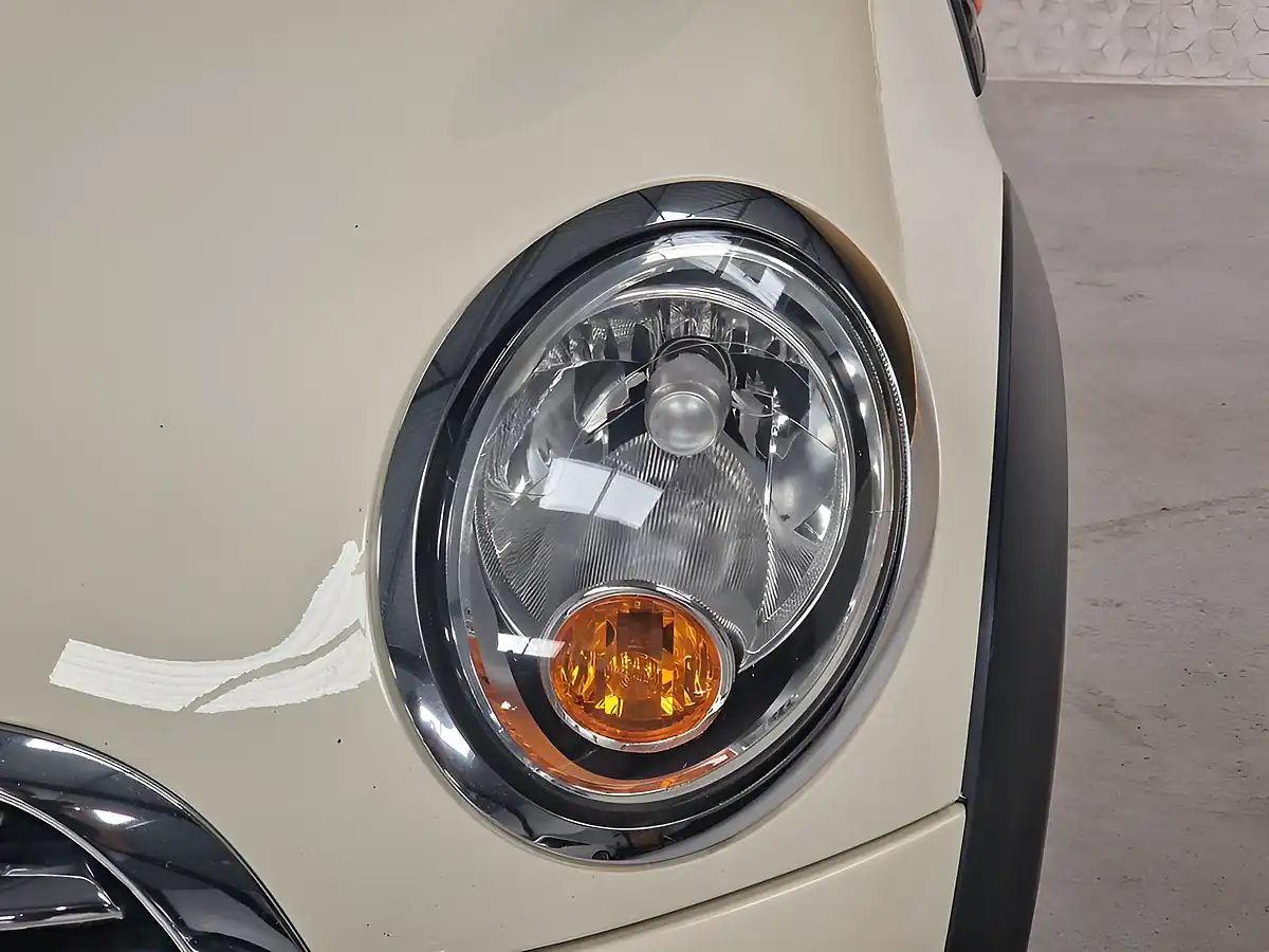 Used 2013 MINI Clubman Cooper Pepper White - Interior and Exterior details 14