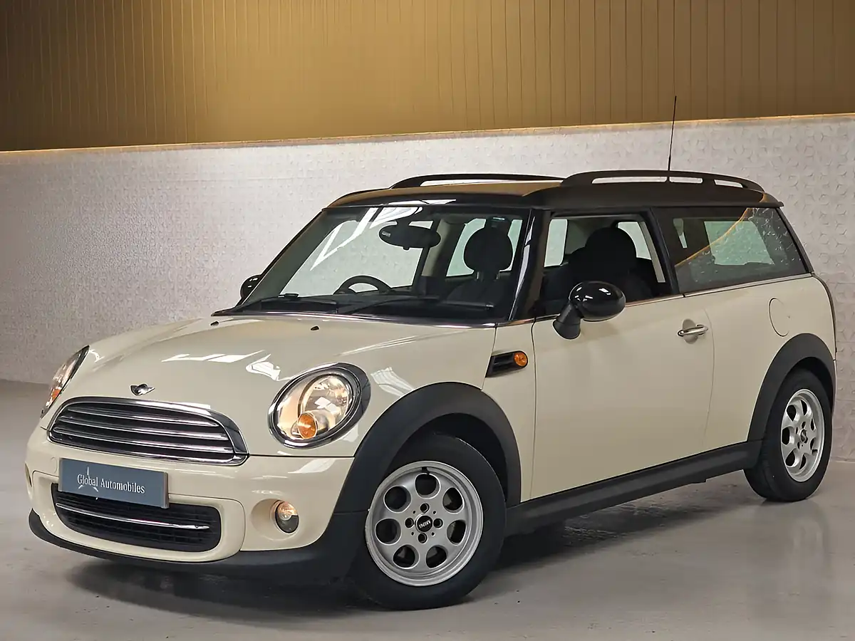 Used 2013 MINI Clubman Cooper Pepper White - Interior and Exterior details 15