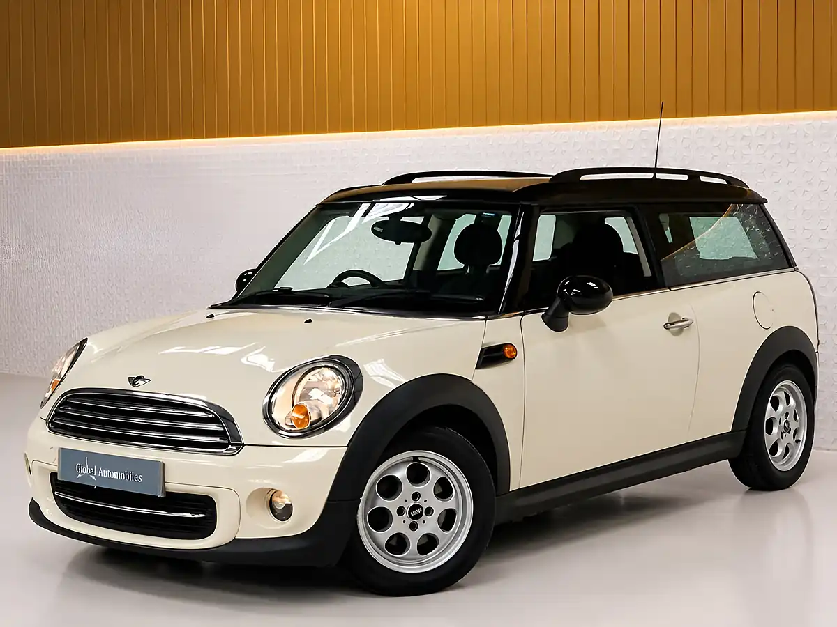 Used 2013 MINI Clubman Cooper Pepper White - Interior and Exterior details 6