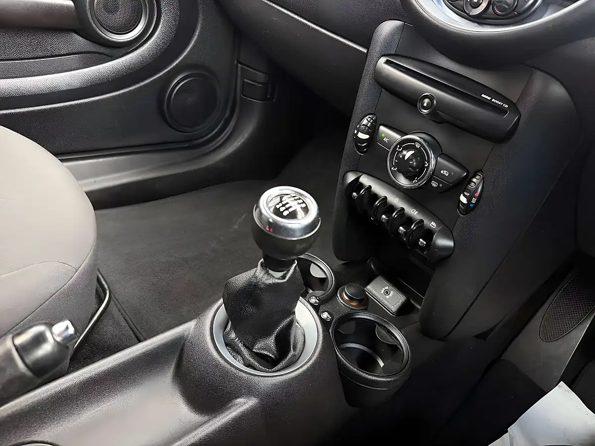 Used 2013 MINI Clubvan Clubvan Cooper White - Interior and Exterior details 13