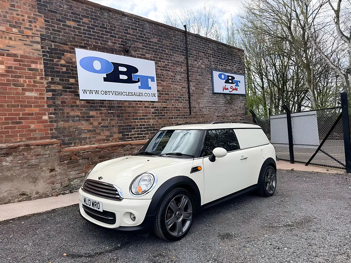 Used 2013 MINI Clubvan Clubvan Cooper White - Interior and Exterior details 5