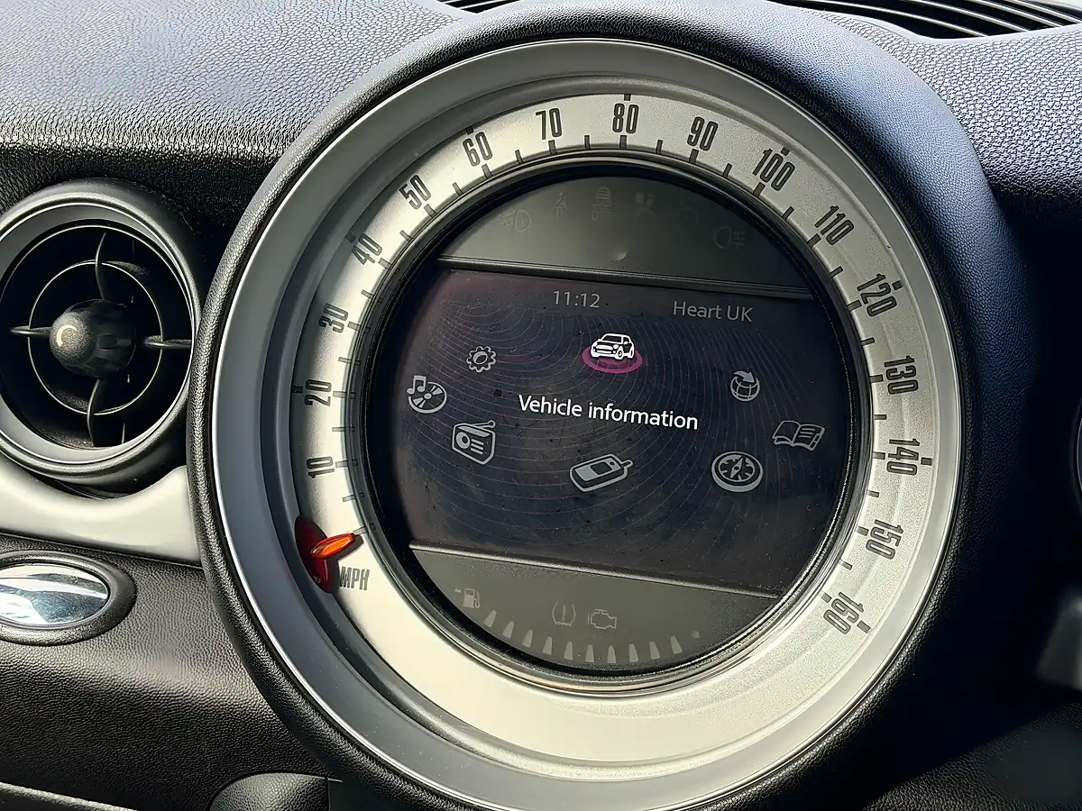 Used 2013 MINI Clubvan Cooper White - Interior and Exterior details 15