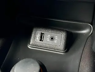Used 2013 MINI Clubvan Cooper White - Interior and Exterior details 17
