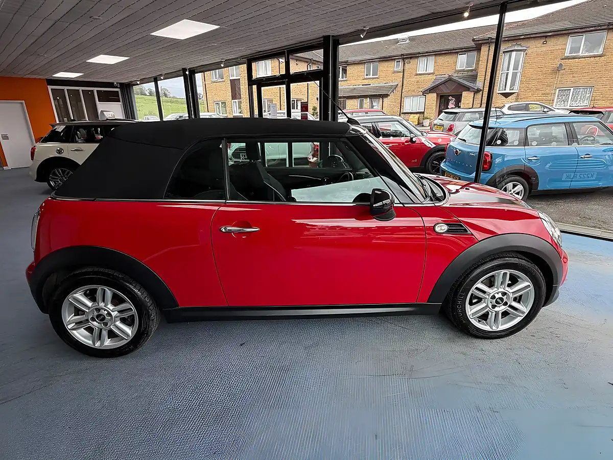 Used 2013 MINI Convertible Cooper Red - Interior and Exterior details 3