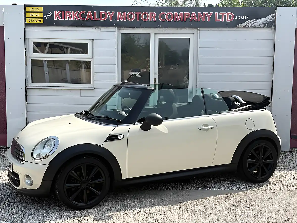Used 2013 MINI Convertible Cooper White - Front View