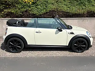 Used 2013 MINI Convertible Cooper White - Interior and Exterior details 3