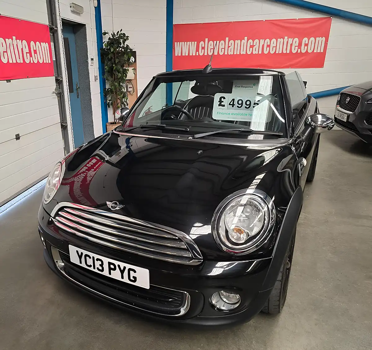 Used 2013 MINI Convertible One Black - Interior and Exterior details 5