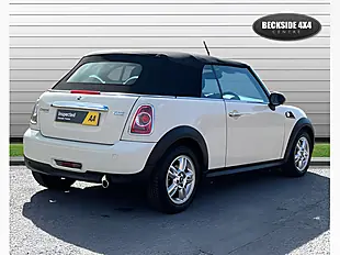 Used 2013 MINI Convertible One Pepper White - Interior and Exterior details 4