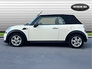 Used 2013 MINI Convertible One Pepper White - Interior and Exterior details 6