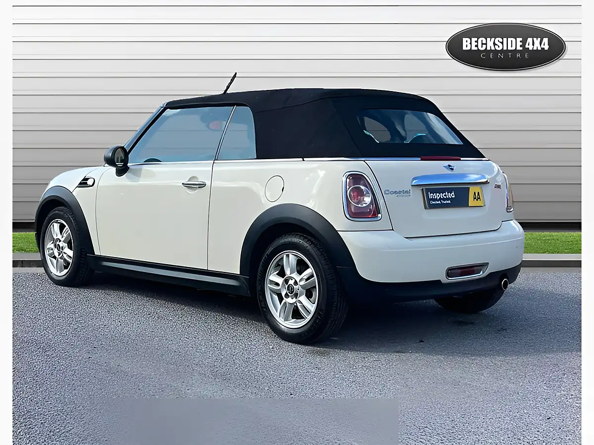 Used 2013 MINI Convertible One Pepper White - Interior and Exterior details 7