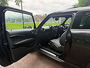 Used 2013 MINI Cooper Cooper S Black - Interior and Exterior details 15