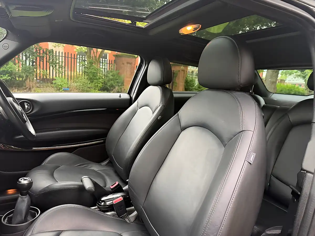 Used 2013 MINI Cooper Cooper S Black - Interior and Exterior details 17
