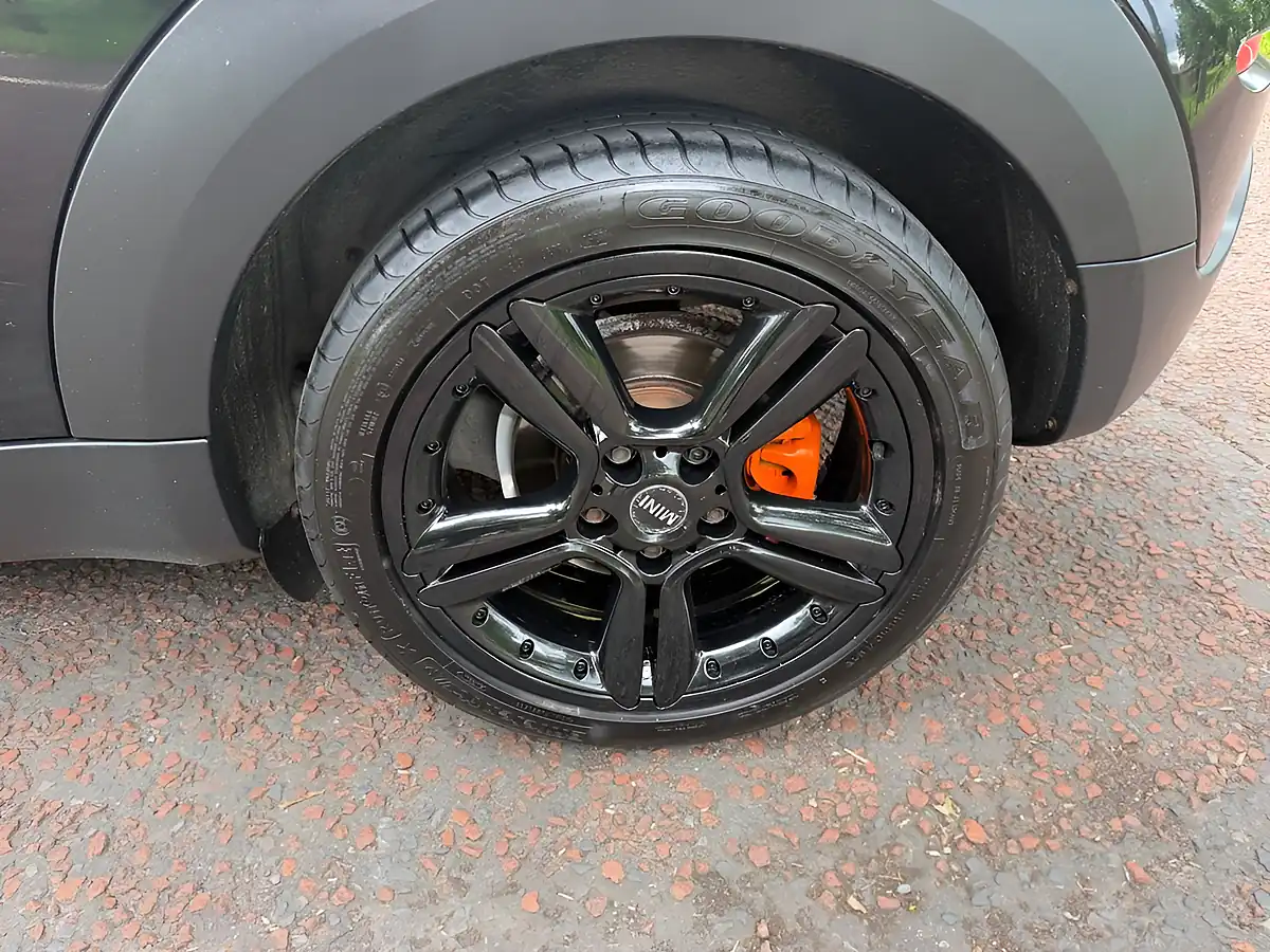 Used 2013 MINI Cooper Cooper S Black - Interior and Exterior details 20