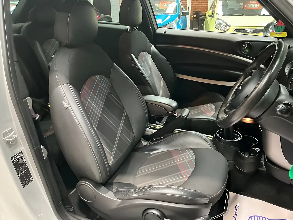 Used 2013 MINI Cooper Paceman Silver - Interior and Exterior details 14