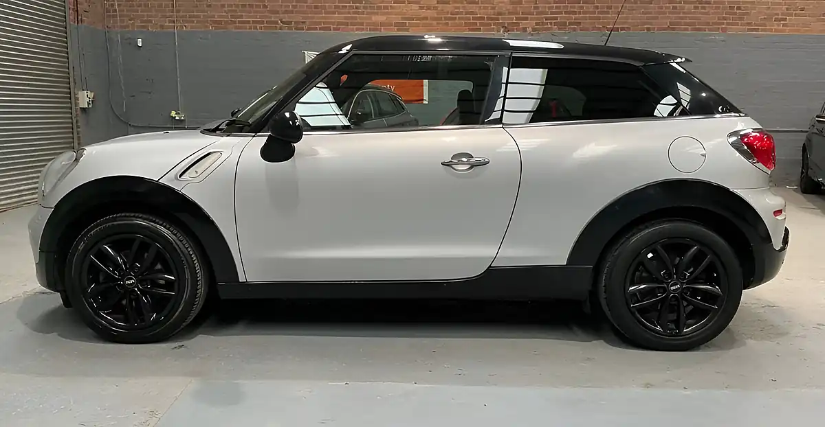 Used 2013 MINI Cooper Paceman Silver - Interior and Exterior details 5