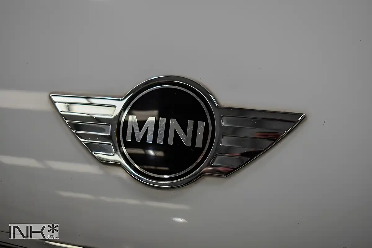 Used 2013 MINI Cooper Paceman White - Interior and Exterior details 17