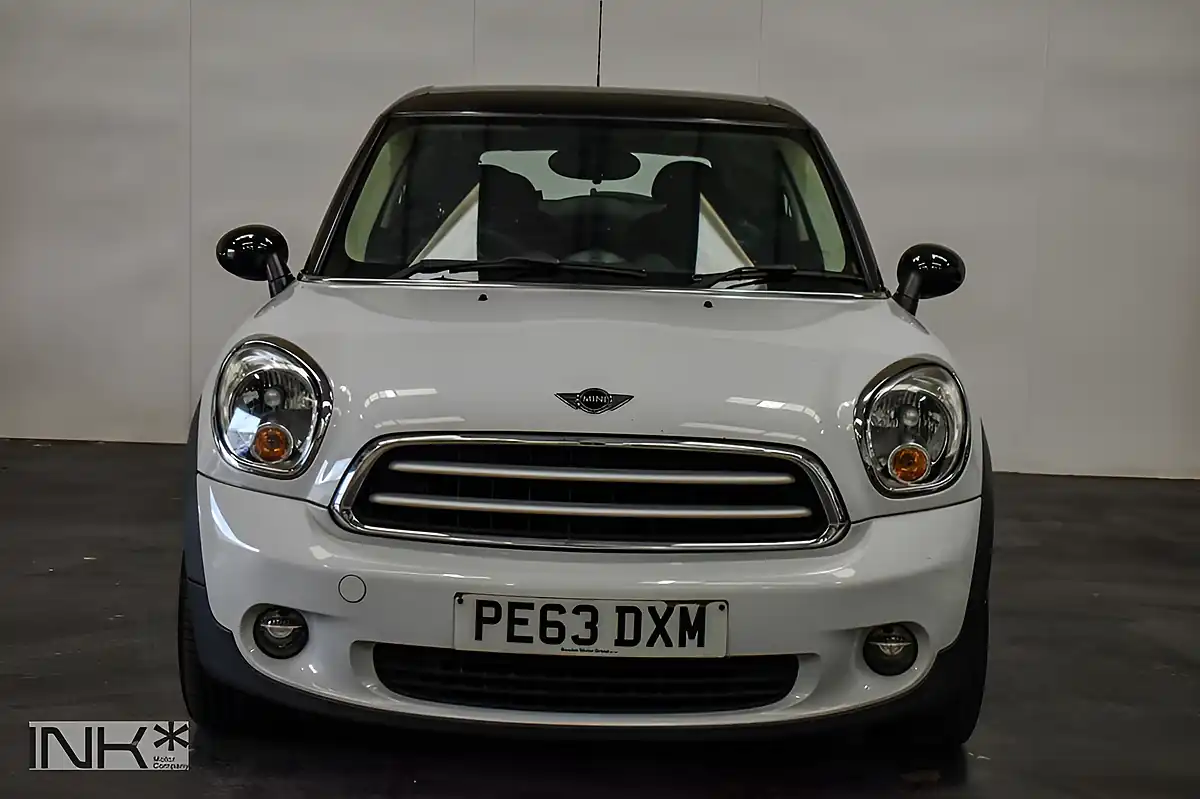 Used 2013 MINI Cooper Paceman White - Interior and Exterior details 4