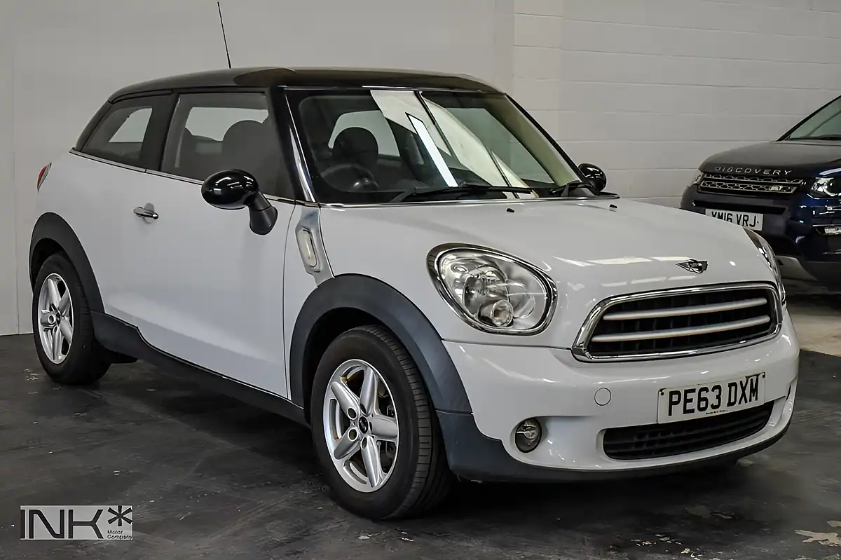 Used 2013 MINI Cooper Paceman White - Interior and Exterior details 9