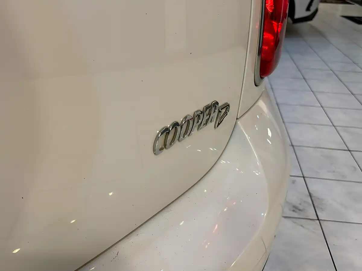 Used 2013 MINI Countryman ALL4 White - Interior and Exterior details 9