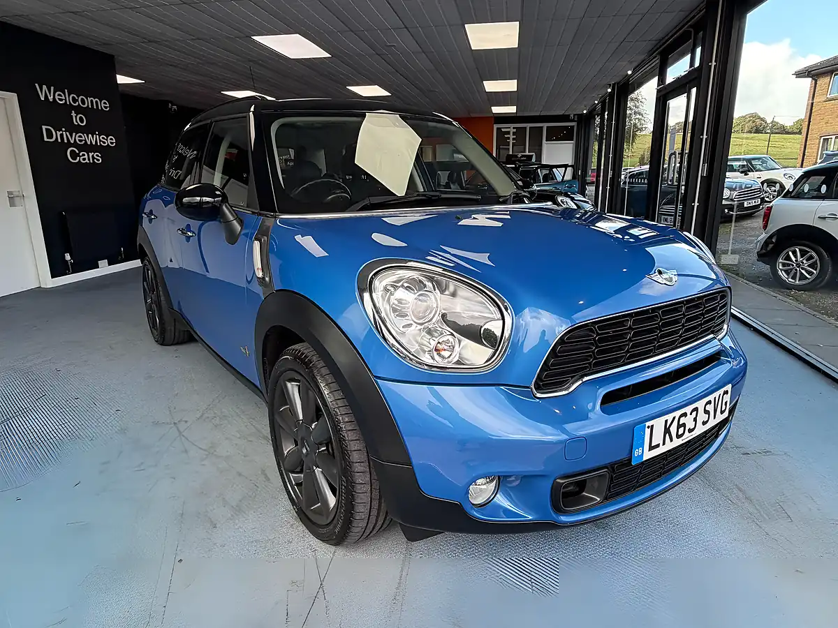 Used 2013 MINI Countryman Cooper ALL4 Blue - Interior and Exterior details 3